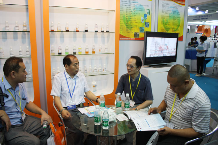 ���洦��չ����ͻ�����